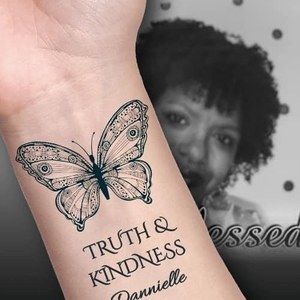 Meet your Posher, Dannielle